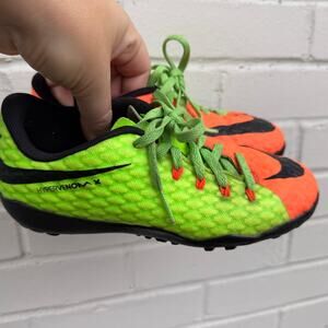 Nike Hypervenom soccer shoes Youth size 1.5
